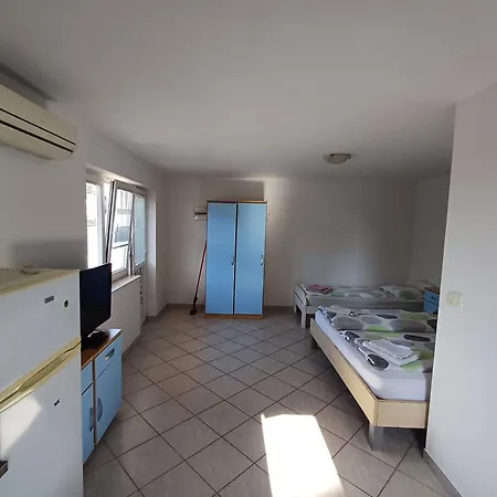 The Orange House Apartment