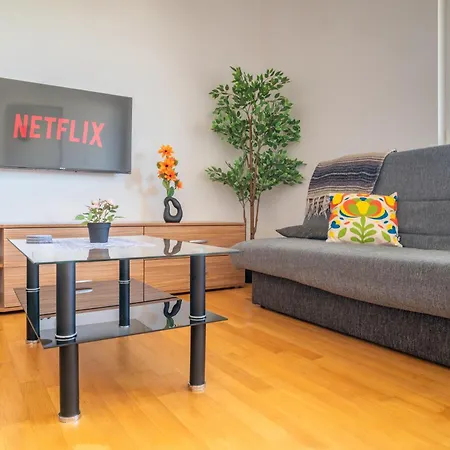 Apartment The Orange House *