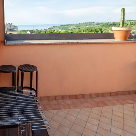 Apartment The Orange House Izola