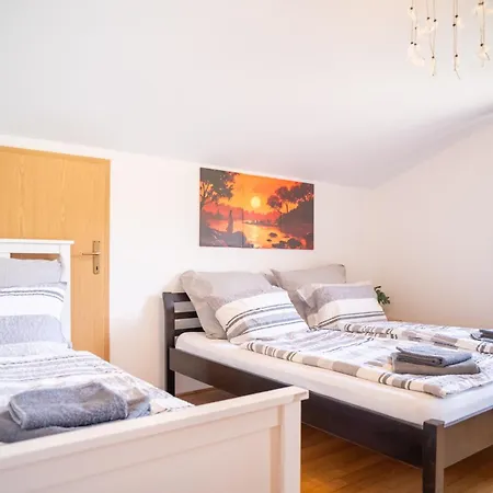 아파트 The Orange House 이졸라