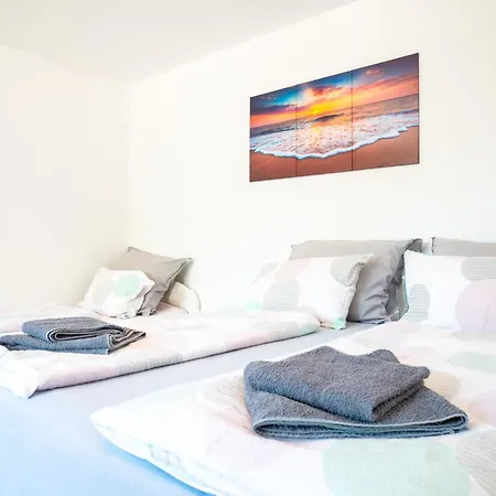 The Orange House * Izola