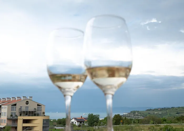 아파트 The Orange House