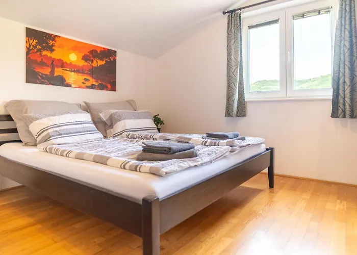 The Orange House 아파트