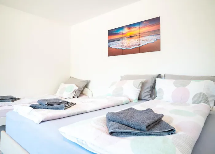 The Orange House * 이졸라