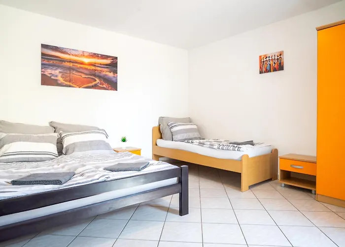 The Orange House 아파트 이졸라